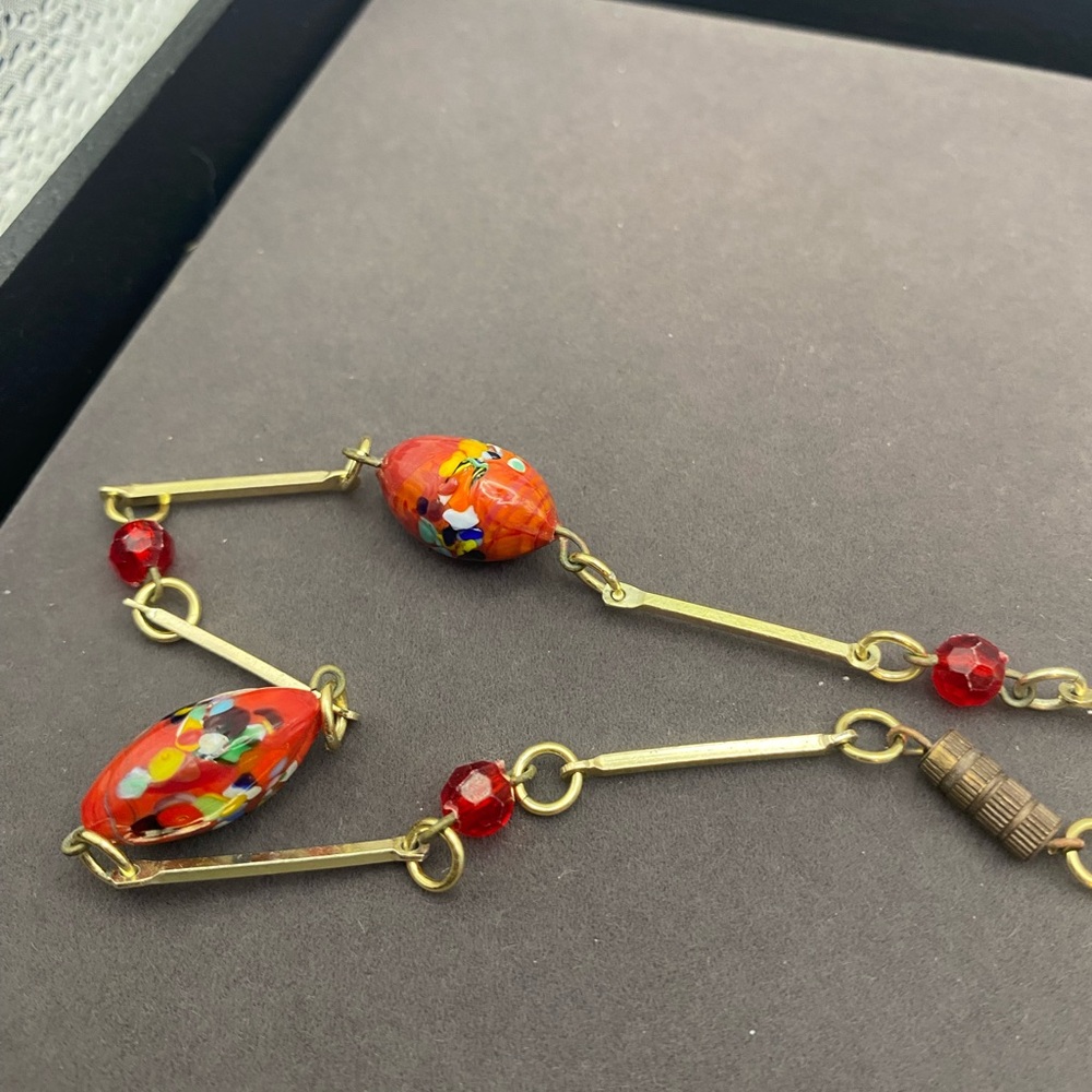 Vintage Murano Glass Millefiori Red Bead Necklace with gold tone link rods. - Picture 13 of 13